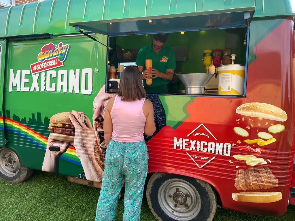 Bicky Burger foodtruck op privéfeest – originele catering