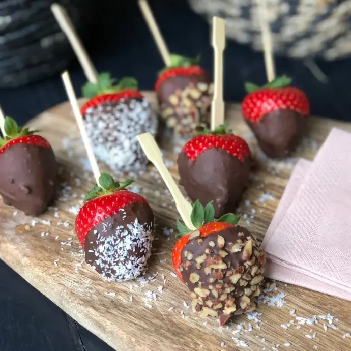 aardbeien als dessert op huwelijksfeest